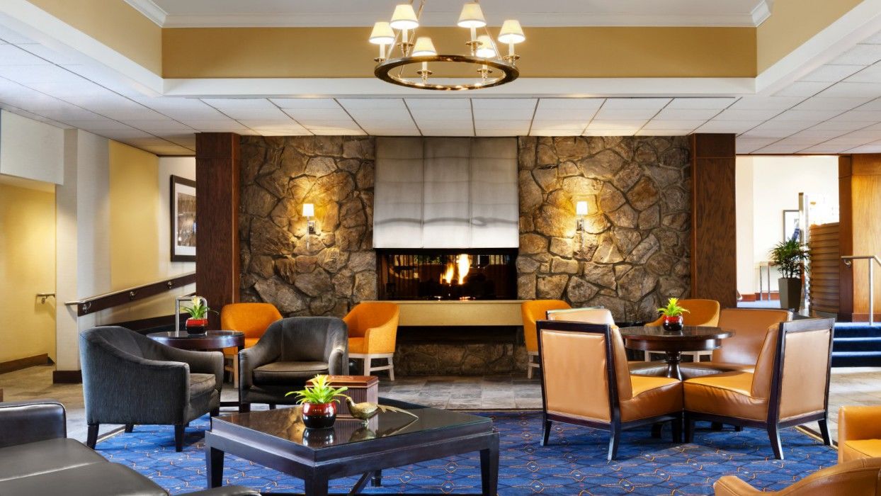 Sheraton Milwaukee Brookfield Bagian luar foto