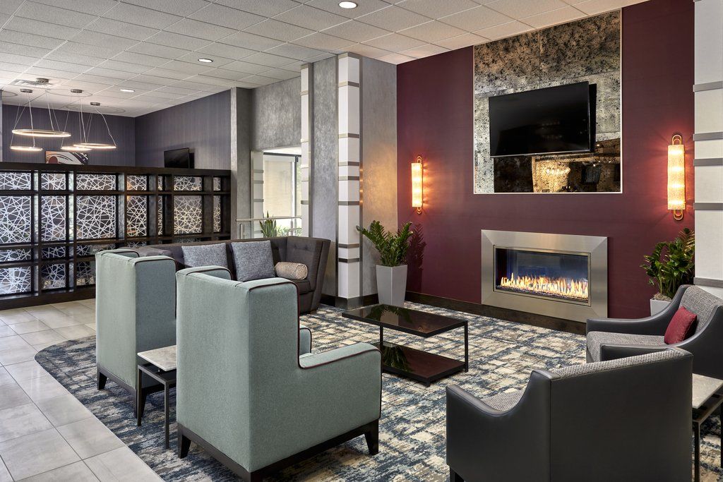 Sheraton Milwaukee Brookfield Bagian luar foto